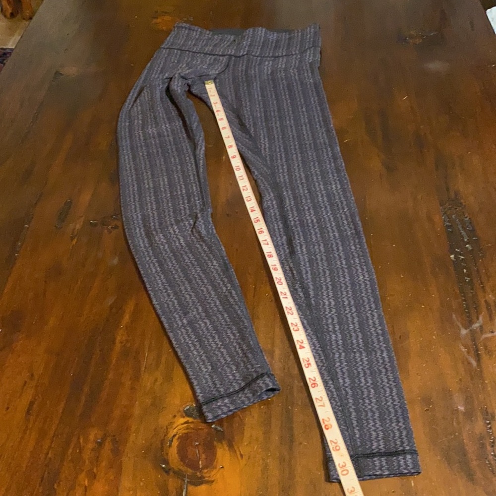 LULULEMON FULL LENGTH YOGA PANTS🍋 - Picture 4 of 11